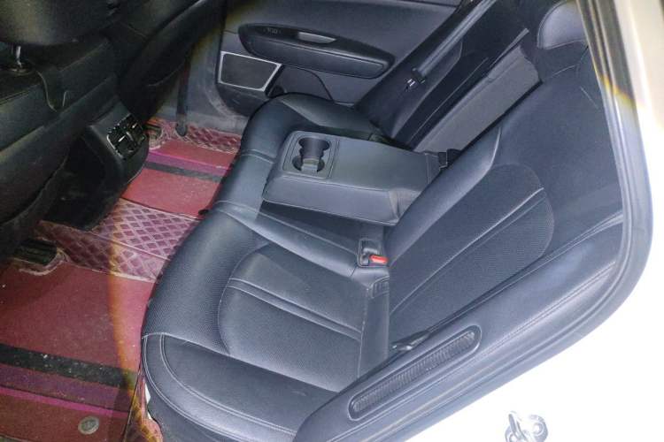 Used Kia K5 New Energy 2018 2.0L Smart Enjoyment Version Left Rear Seat