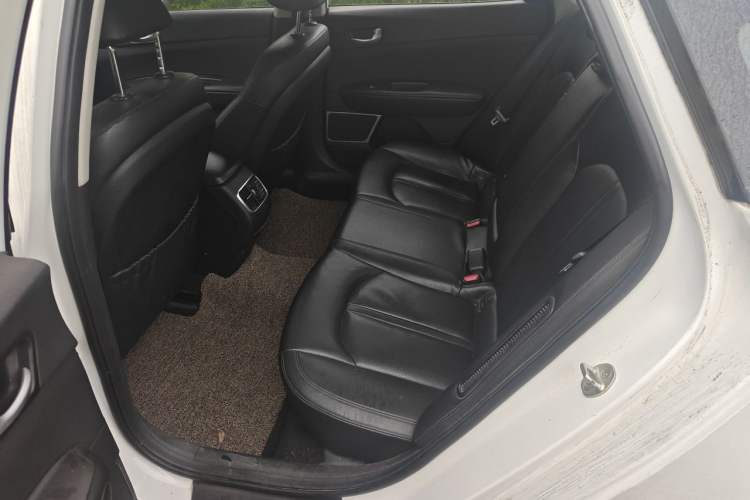 Used Kia K5 New Energy 2018 2.0L Smart Enjoyment Version Left Rear Seat