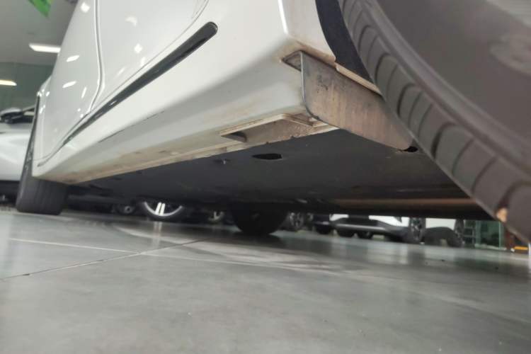 Used Kia K5 New Energy 2018 2.0L Smart Enjoyment Version Left Side Sill