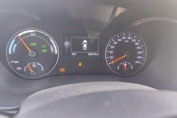 Used Kia K5 New Energy 2018 2.0L Smart Enjoyment Version Odometer Close Up