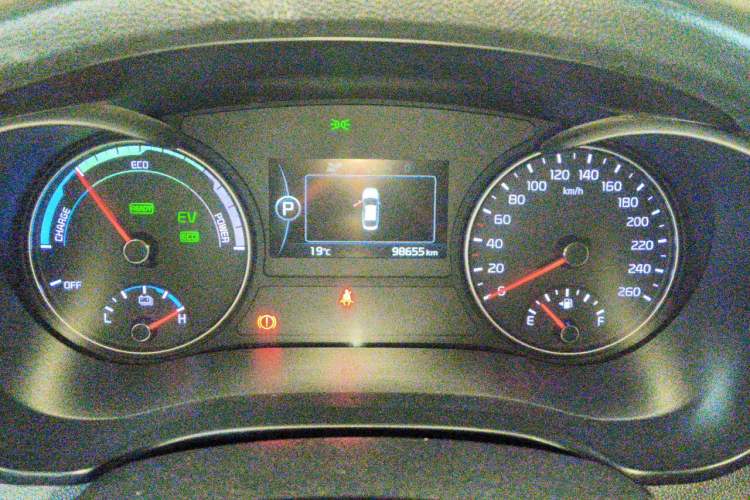 Used Kia K5 New Energy 2018 2.0L Smart Enjoyment Version Odometer Close Up