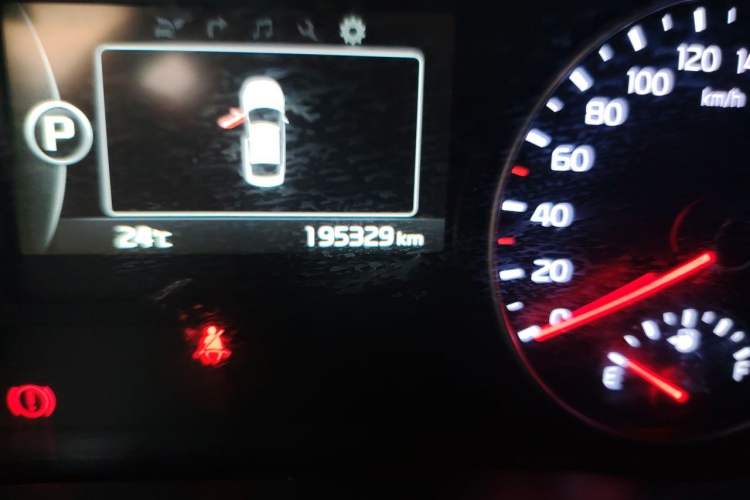 Used Kia K5 New Energy 2018 2.0L Smart Enjoyment Version Odometer Close Up