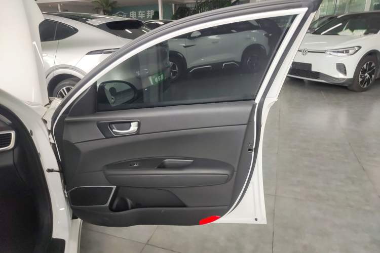 Used Kia K5 New Energy 2018 2.0L Smart Enjoyment Version Right Front Door Interior