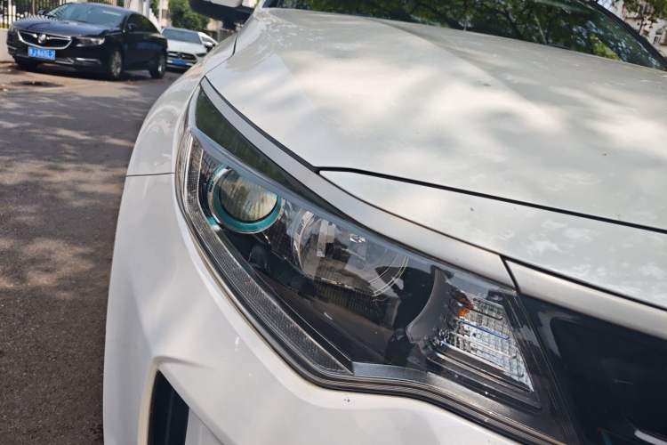 Used Kia K5 New Energy 2018 2.0L Smart Enjoyment Version Right Front Headlight