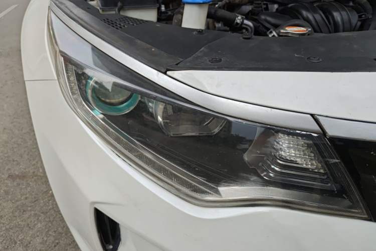 Used Kia K5 New Energy 2018 2.0L Smart Enjoyment Version Right Front Headlight