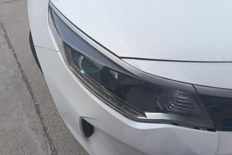 Used Kia K5 New Energy 2018 2.0L Smart Enjoyment Version Right Front Headlight