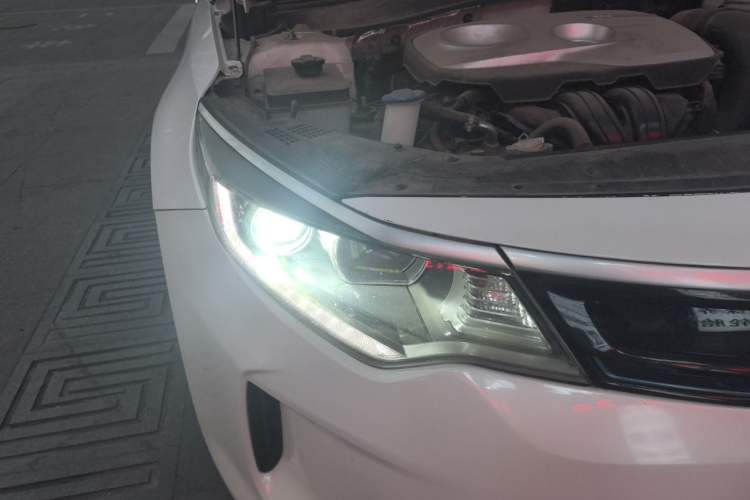 Used Kia K5 New Energy 2018 2.0L Smart Enjoyment Version Right Front Headlight