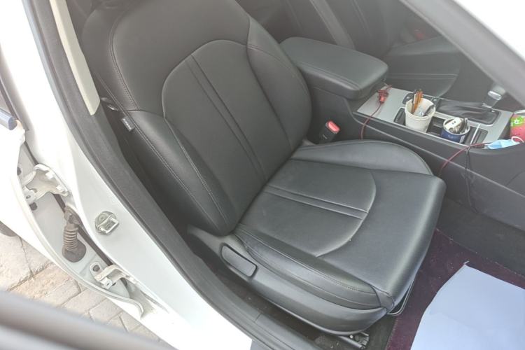 Used Kia K5 New Energy 2018 2.0L ZhiZun Edition Right Front Seat