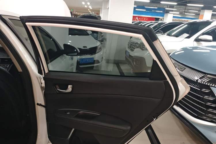 Used Kia K5 New Energy 2018 2.0L Smart Enjoyment Version Right Rear Door Interior