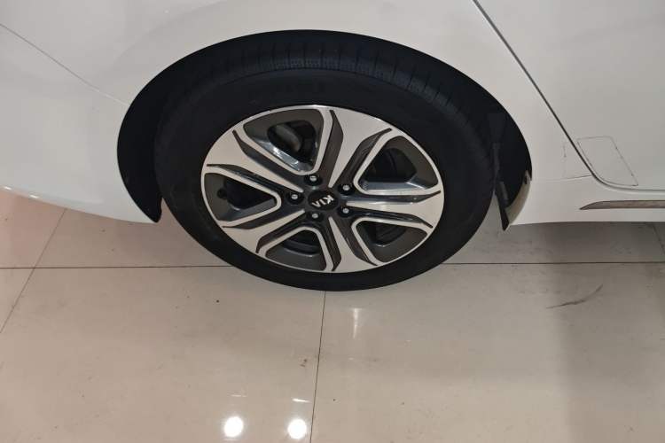 Used Kia K5 New Energy 2018 2.0L Smart Enjoyment Version Right Rear Wheel Hub
