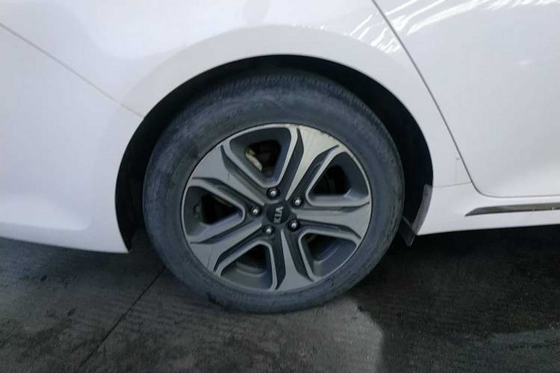 Used Kia K5 New Energy 2018 2.0L Smart Enjoyment Version Right Rear Wheel Hub