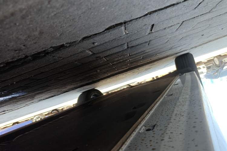 Used Kia K5 New Energy 2018 2.0L ZhiZun Edition Right Side Sill