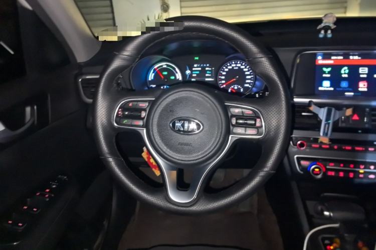 Used Kia K5 New Energy 2018 2.0L Smart Enjoyment Version Steering Wheel