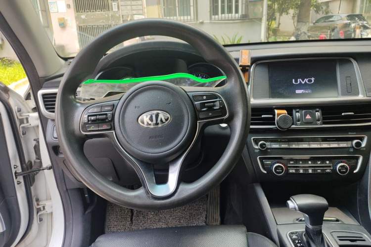 Used Kia K5 New Energy 2018 2.0L Smart Enjoyment Version Steering Wheel