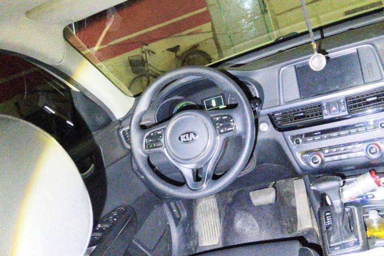Used Kia K5 New Energy 2018 2.0L Smart Enjoyment Version Steering Wheel