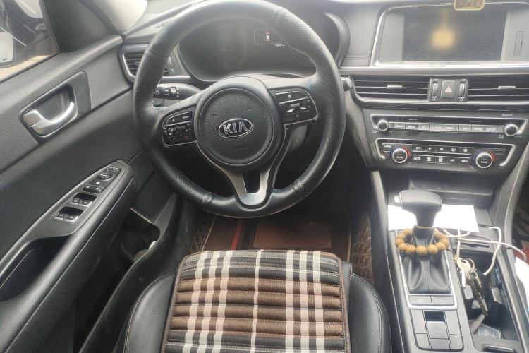 Used Kia K5 New Energy 2018 2.0L Smart Enjoyment Version Steering Wheel