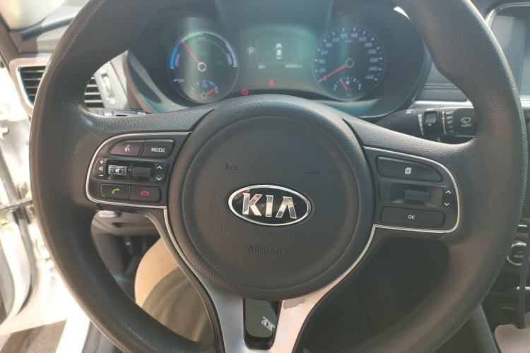 Used Kia K5 New Energy 2018 2.0L Smart Enjoyment Version Steering Wheel