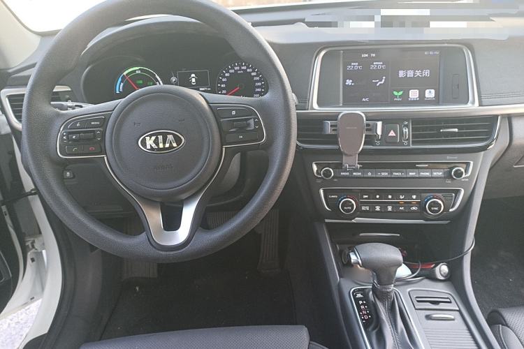 Used Kia K5 New Energy 2018 2.0L Smart Enjoyment Version Steering Wheel