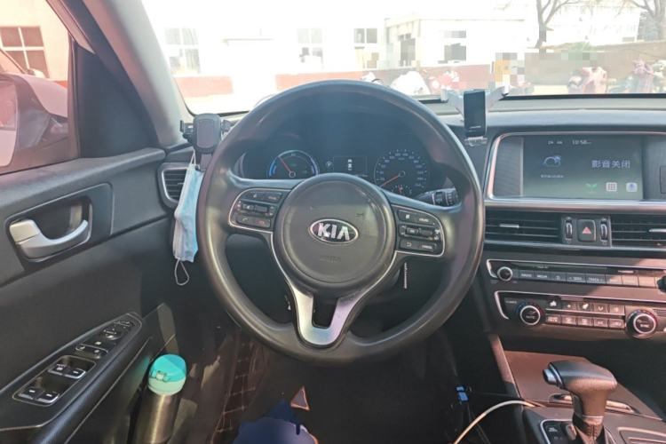 Used Kia K5 New Energy 2018 2.0L Smart Enjoyment Version Steering Wheel
