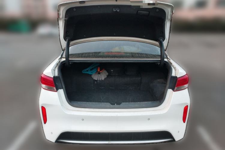 Used Kia K5 New Energy 2018 2.0L Smart Enjoyment Version Trunk