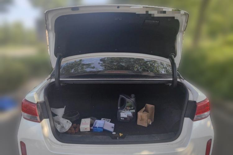 Used Kia K5 New Energy 2018 2.0L Smart Enjoyment Version Trunk