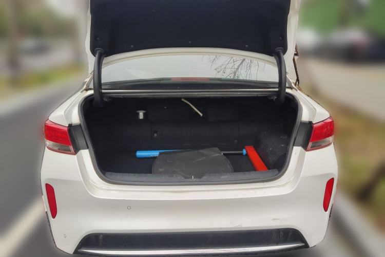 Used Kia K5 New Energy 2018 2.0L Smart Enjoyment Version Trunk