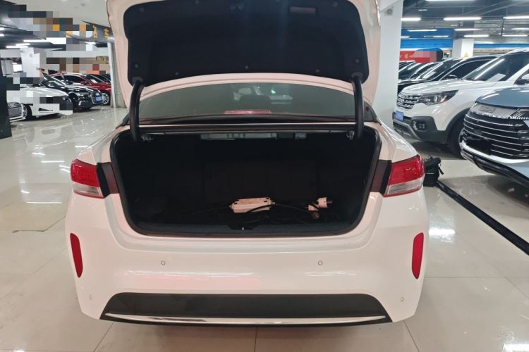 Used Kia K5 New Energy 2018 2.0L Smart Enjoyment Version Trunk