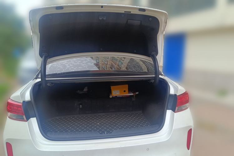 Used Kia K5 New Energy 2018 2.0L Smart Enjoyment Version Trunk