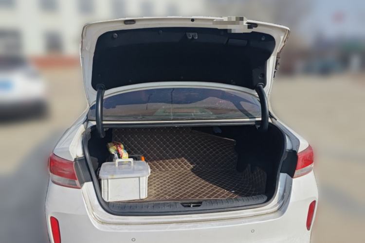 Used Kia K5 New Energy 2018 2.0L Smart Enjoyment Version Trunk