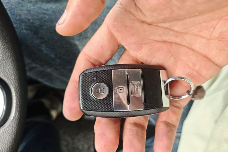 Used Kia K5 New Energy 2018 2.0L Smart Enjoyment Version Vehicle Key