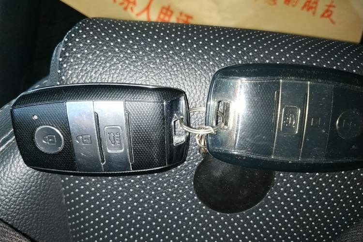 Used Kia K5 New Energy 2018 2.0L ZhiZun Edition Vehicle Key