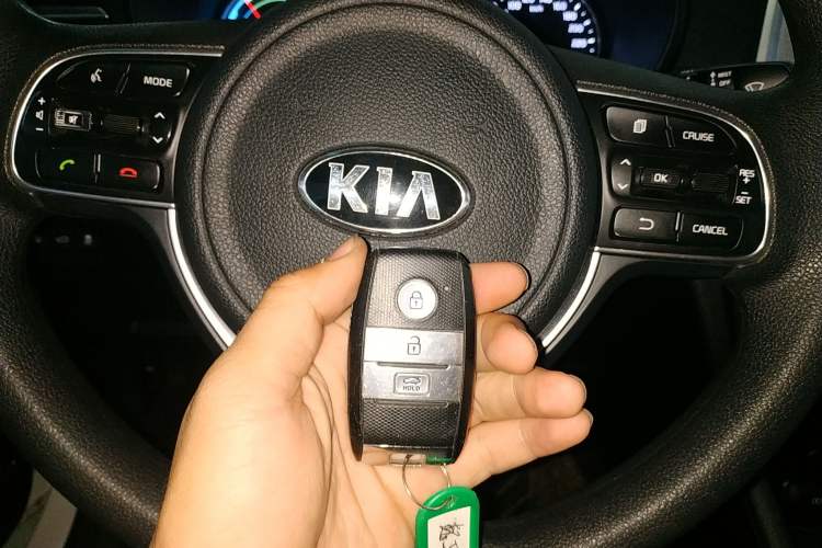 Used Kia K5 New Energy 2018 2.0L Smart Enjoyment Version Vehicle Key