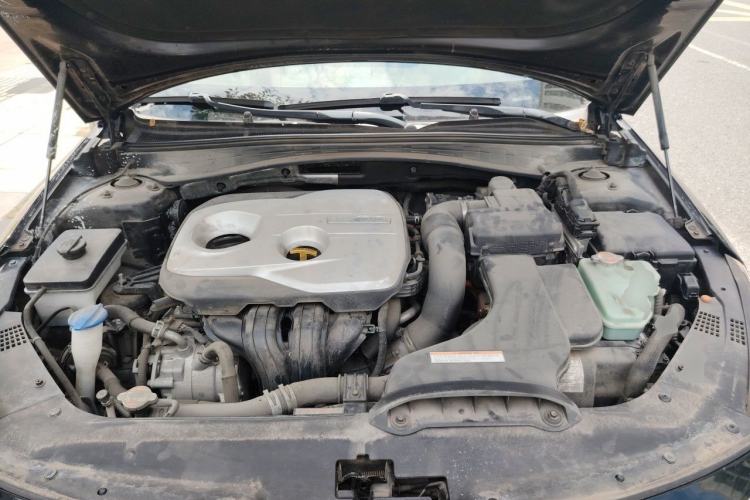 Used Kia K5 New Energy 2019 2.0L GLS Engine Bay