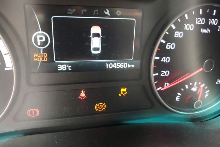 Used Kia K5 New Energy 2019 2.0L GLS Odometer Close Up