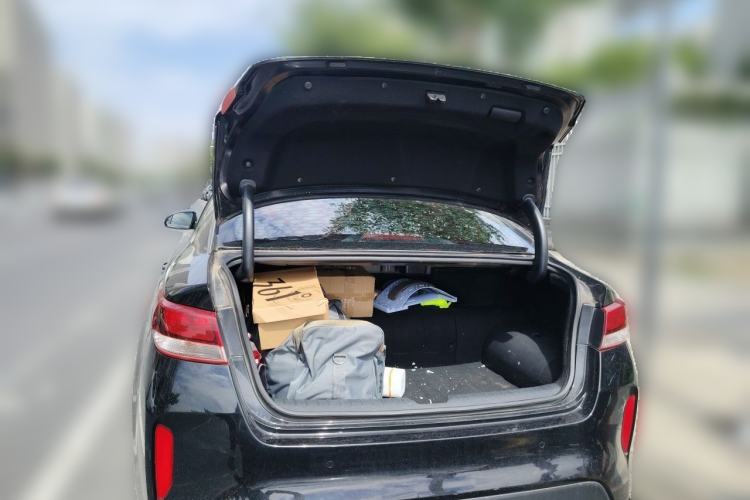 Used Kia K5 New Energy 2019 2.0L GLS Trunk