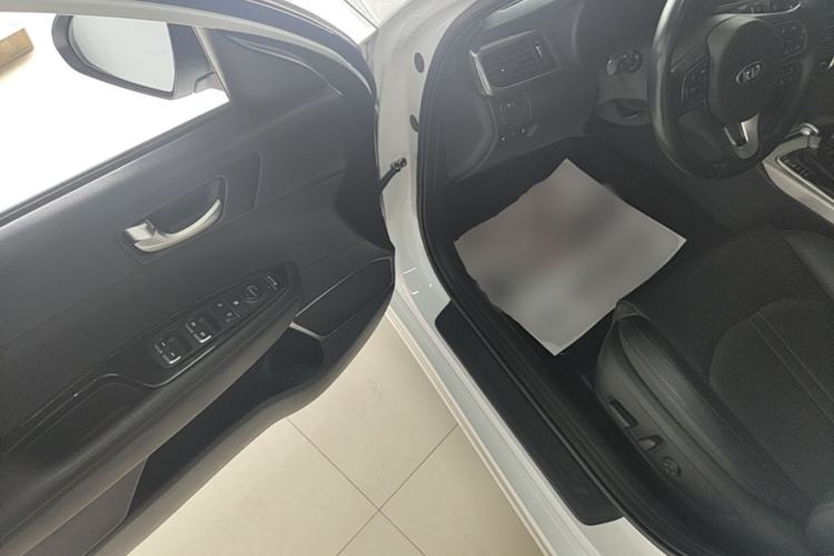 Used Kia K5 New Energy 2019 2.0L LUX Driver Seat