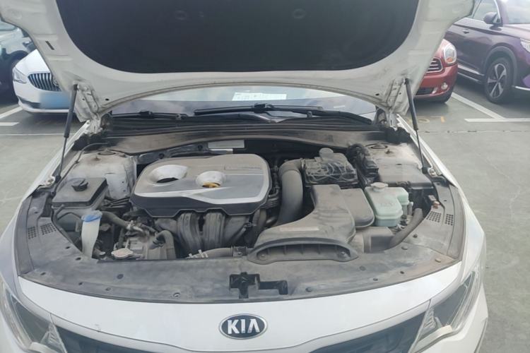 Used Kia K5 New Energy 2019 2.0L GLS Engine Bay