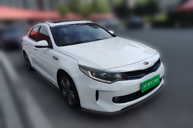 Used Kia K5 New Energy 2019 2.0L GLS Front Right 45 Deg