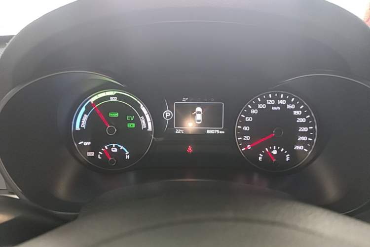 Used Kia K5 New Energy 2019 2.0L LUX Instrument Cluster