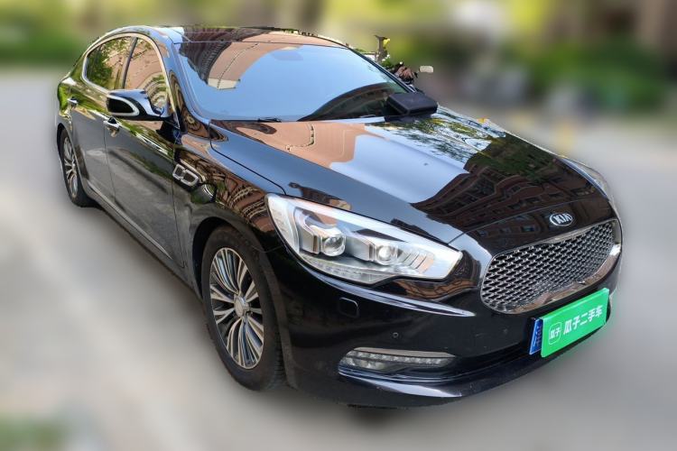 Used Kia K9 2015 3.8L Luxury Edition Front Right 45 Deg