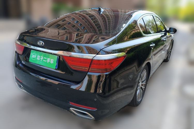 Used Kia K9 2015 3.8L Luxury Edition Rear Right 45 Deg