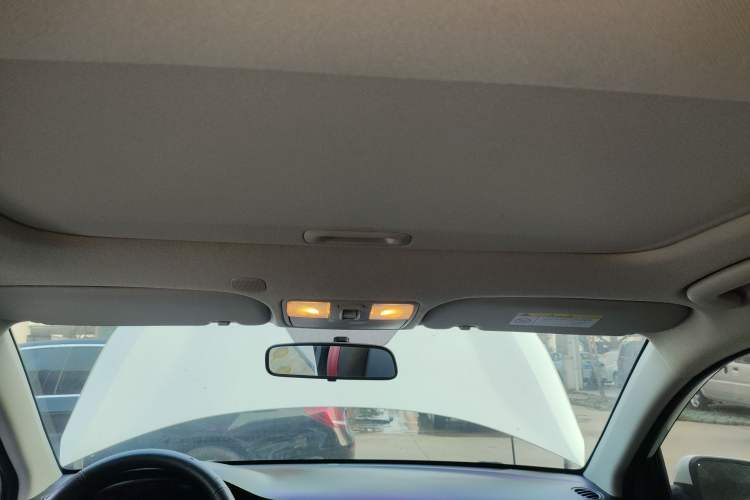 Used Kia KX Cross 2018 1.6L Automatic Dynamic Sunroof Version Headliner