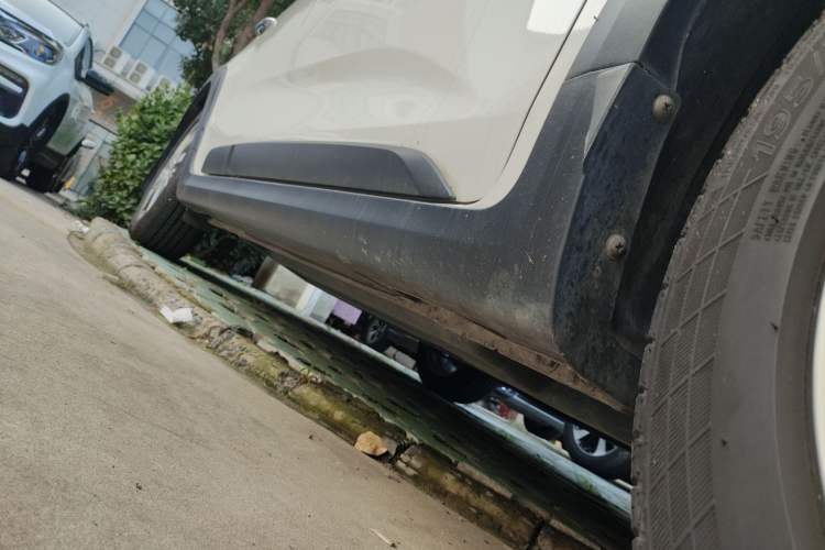 Used Kia KX Cross 2018 1.6L Automatic Dynamic Sunroof Version Right Side Sill