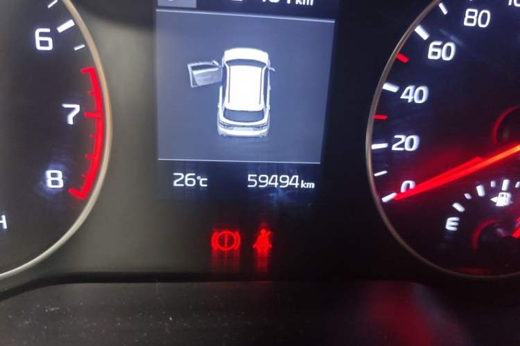 Used Kia KX Cross 2017 1.4L AT GLS Odometer Close Up