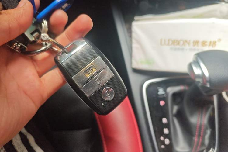 Used Kia KX Cross 2017 1.4L AT GLS Vehicle Key