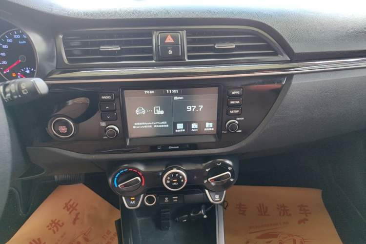 Used Kia KX Cross 2017 1.4L AT GLS Audio And AC Panel