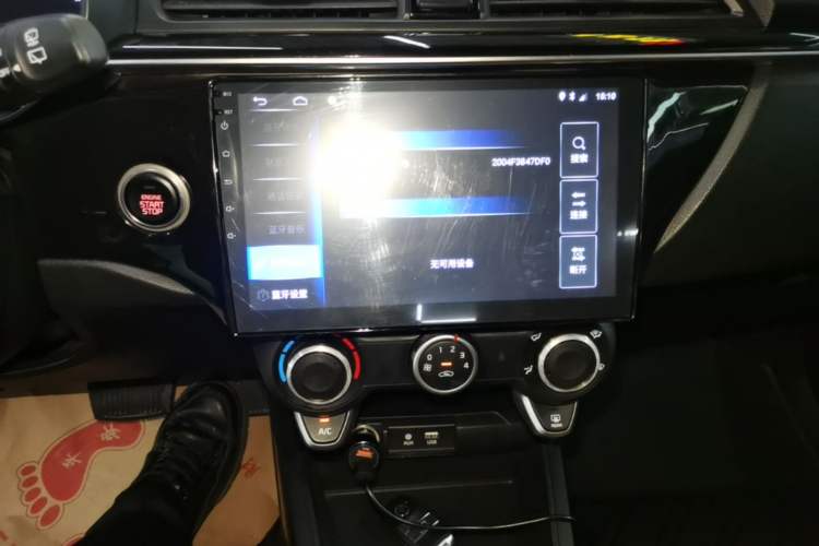 Used Kia KX Cross 2017 1.4L AT GLS Audio And AC Panel