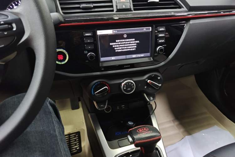 Used Kia KX Cross 2017 1.4L AT GLS Audio And AC Panel