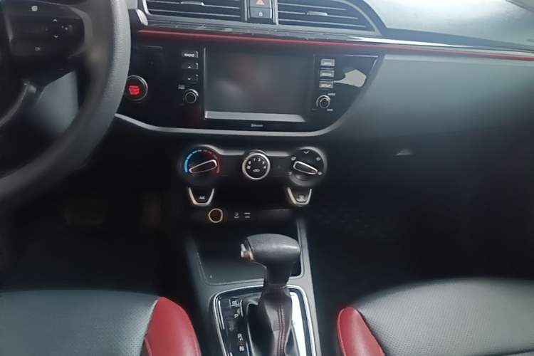 Used Kia KX Cross 2017 1.4L AT GLS Audio And AC Panel