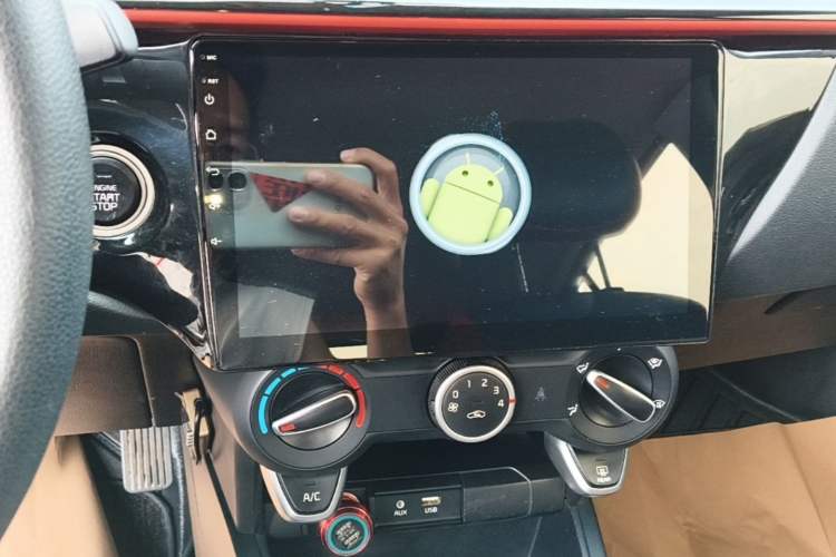 Used Kia KX Cross 2017 1.4L AT GLS Audio And AC Panel
